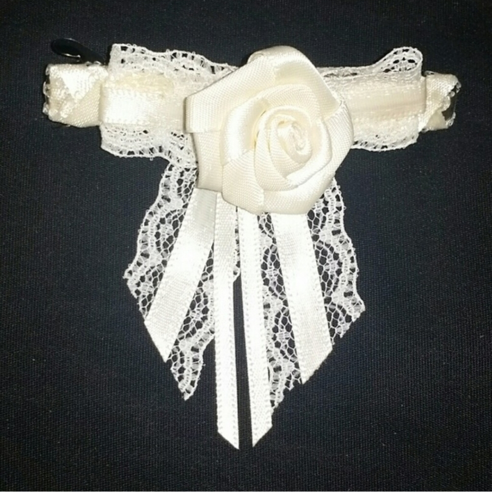 NWOT Ivory Rose